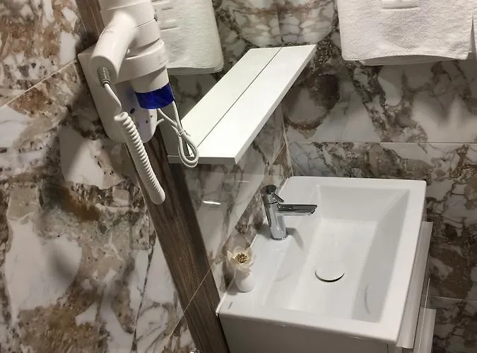 汽车旅馆 Monte Rosa 3*